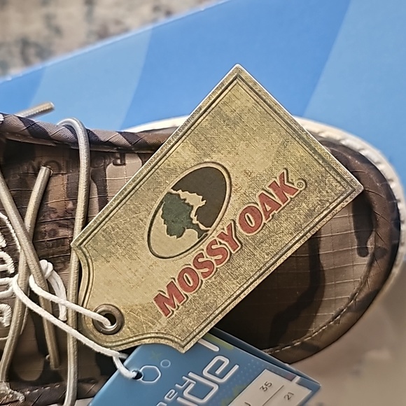 🎆HEY DUDE Wally Mossy Oak Camo shoes, NWT, NIB, size YT3 - Picture 7 of 10